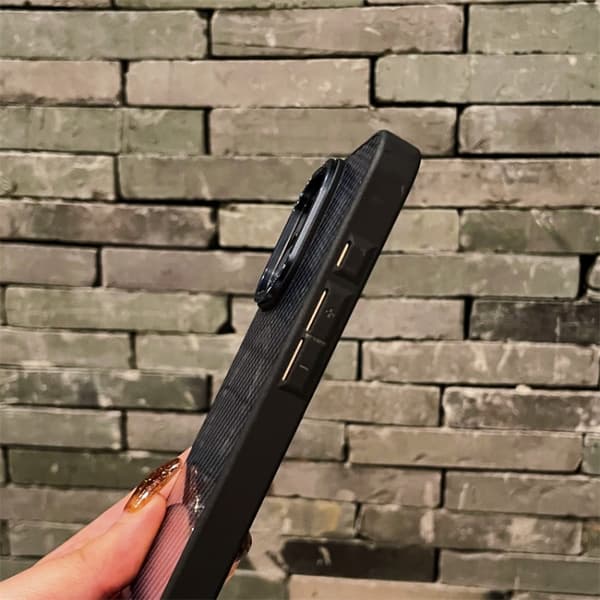 iPhone 16 Pro Kolfiber MagSafe Magnetisk Skal
