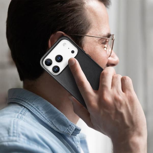 iPhone 18 Pro Max / iPhone 17 Pro Max Skal med elektropläterade metallknappar och MagSafe Svart