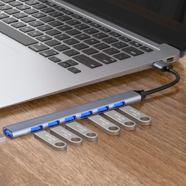 7-i-1 USB 3.0 Dockningsstation - Multifunktionell Hub med Typ-C Gränssnitt