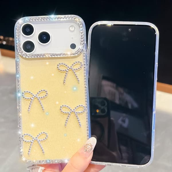 iPhone 18 Pro Max / iPhone 17 Pro Max Skal med Diamant Glittrande Bowsnöre och Fyrhörnsskydd Vit
