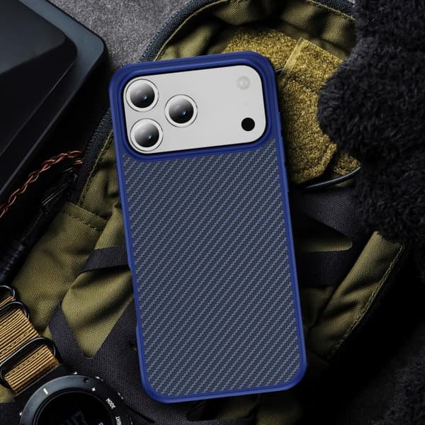 iPhone 18 Pro Max / iPhone 17 Pro Max Skal - kolfibertextur med akryl-TPU-finish Blå