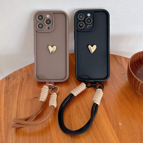 iPhone 16 Pro Max Solid Color 3D Kärlek TPU Skal med Lanyard Svart