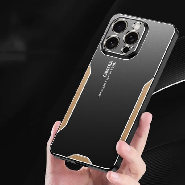 iPhone 18 Pro Max / iPhone 17 Pro Max Skal - Blade Series TPU Hybrid Metall Röd