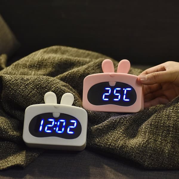 Mini söt tecknad multifunktionell digital lysande termometer liten väckarklocka (blå hjort)