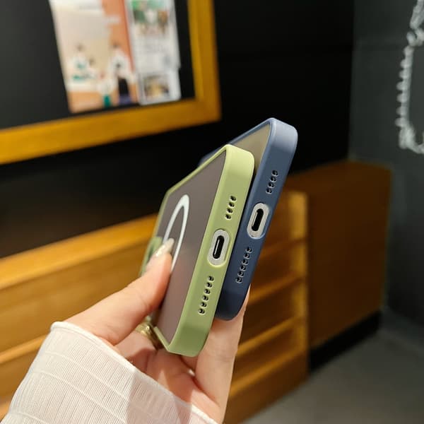 iPhone 18 Pro Max / iPhone 17 Pro Max Hawkeye Skin Feel MagSafe Skal Kunglig blå