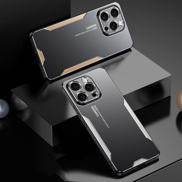 iPhone 18 Pro Max / iPhone 17 Pro Max Skal - Blade Series TPU Hybrid Metall Silver