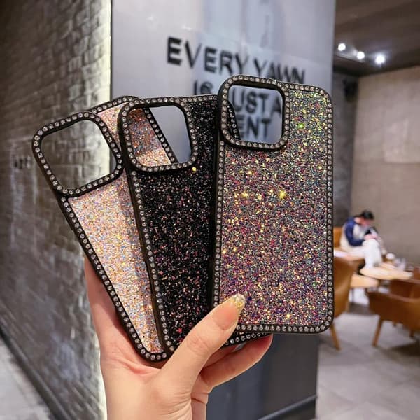 iPhone 16 Pro Max Skal med Diamant Glittrande Yta – Skyddande TPU Fodral Vit