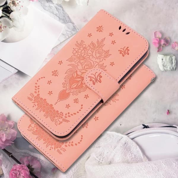 iPhone 17 Pro Skal Läderfodral med Embossed Butterfly Rose Rosa