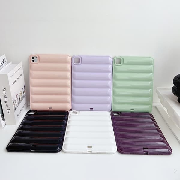 iPad Air 11 2024/2025 Skal med Eiderdown Kudde - Stöttålig Tablet Case Vit