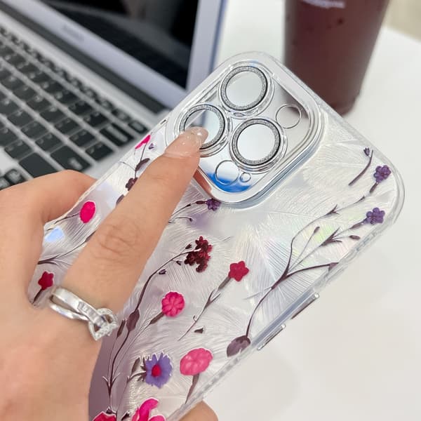 iPhone 16 Pro Skal med Elektropläterade Blommor och Växttextur Azalea FL4
