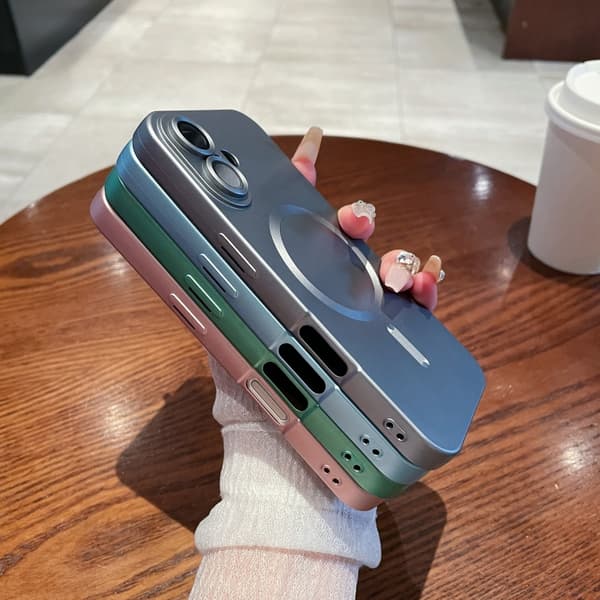 iPhone 16 Pro Max Metallic Paint Magsafe Liquid TPU Skal Purpur