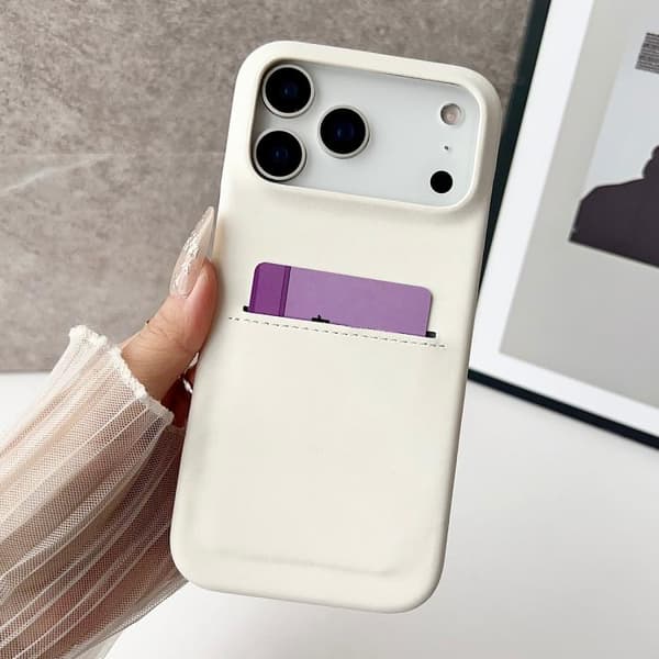 iPhone 18 Pro Max / iPhone 17 Pro Max Skal - fårskinn med kortfack Vit
