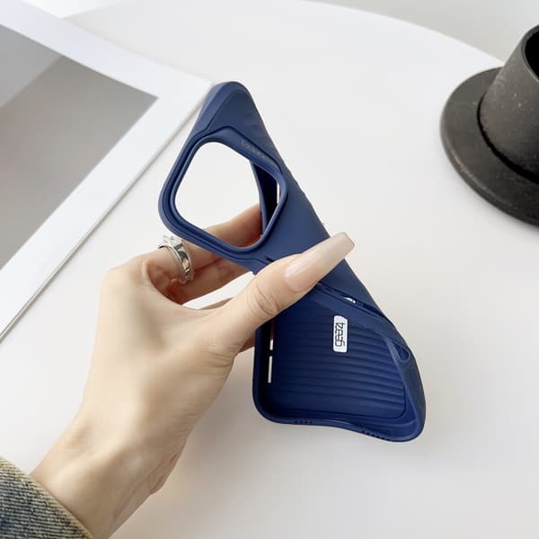 iPhone 16 Pro Gaer4 Imitation MagSafe Stötsäker TPU Skal Blå