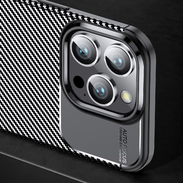 iPhone 16 Pro Skal Kolfibertextur - Stöttålig TPU Telefonfodral