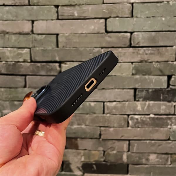 iPhone 16 Pro Kolfiber MagSafe Magnetisk Skal