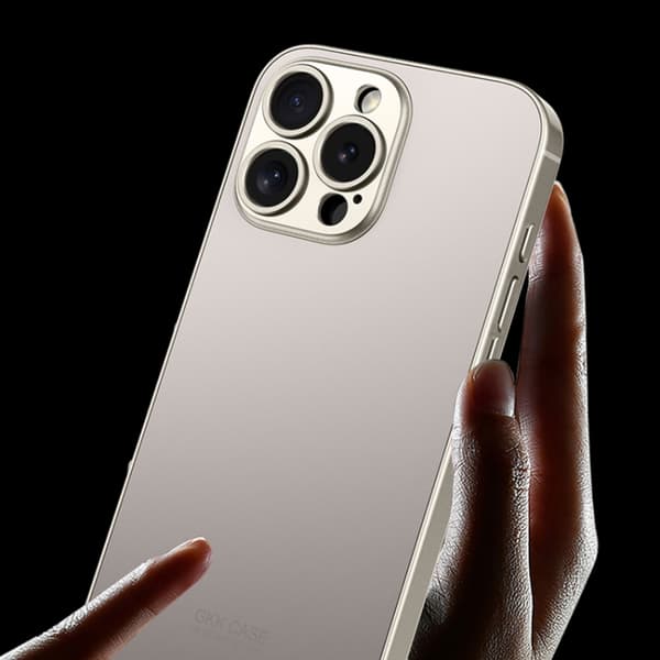 iPhone 16 Pro GKK AG Craft Skin Feel Full Coverage Skal Svart