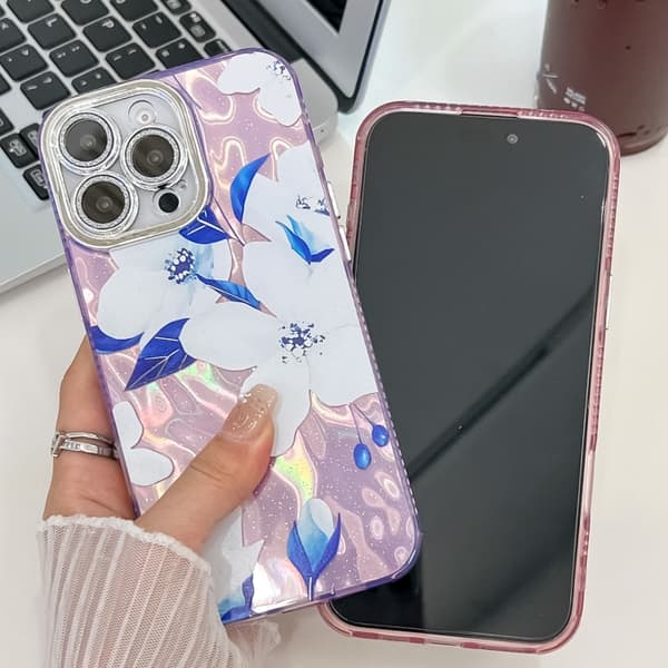 iPhone 16 Pro Max Skal med Elektropläterade Blommor och Växttextur Vildblomma FL2