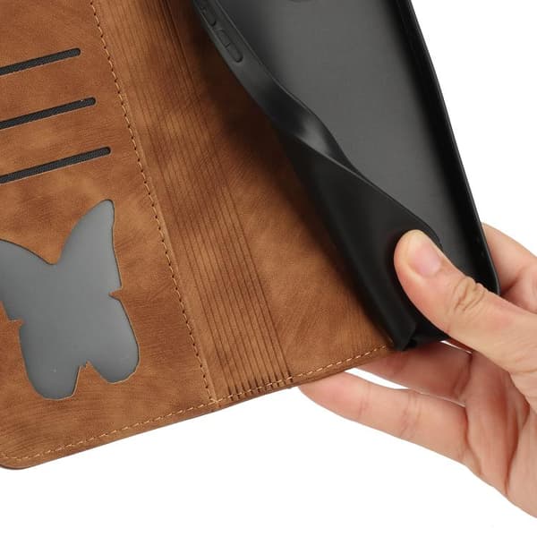iPhone 18 Pro / iPhone 17 Pro Skal läderfodral med fjäril och kattprägling Brun