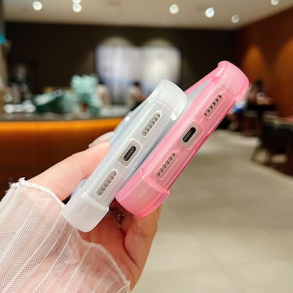 iPhone 18 Pro Max / iPhone 17 Pro Max Skal Transparent Matt TPU Hybrid 3-i-1 Vit