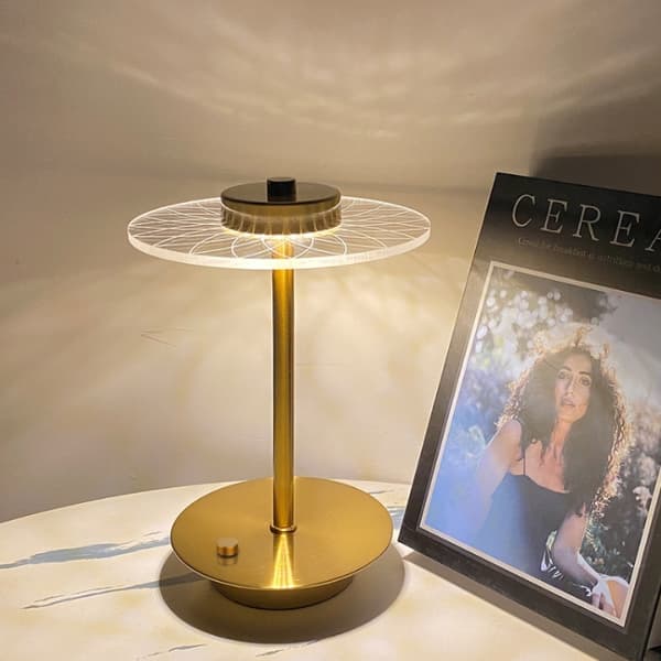 Touch Section Metall LED Bordslampa Sovrum Matsal Dekorativ (Ränder)
