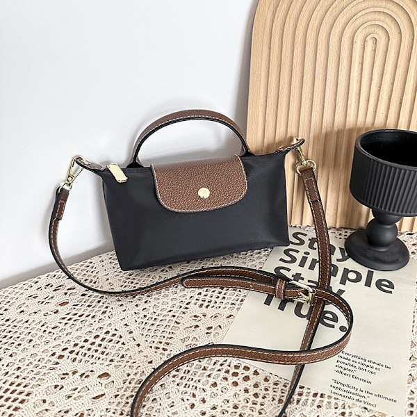 Mote Colorblock Mini Crossbody Veske for Kvinner, Ensfarget Firkantet Veske med Justerbar Stropp, Elegant Håndveske Black
