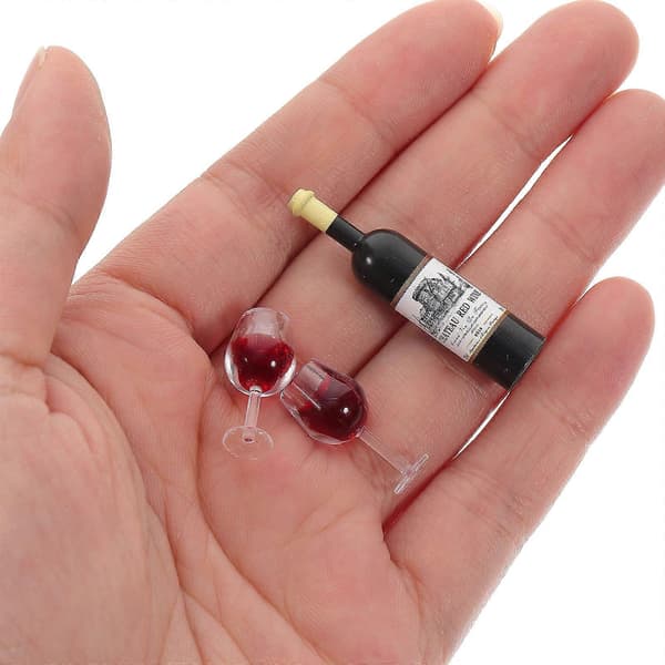2 Set Miniature Wine Bottles Cups Mini Bottle Models Pretend Play Mini House Props 3.90X0.80X0.80CM