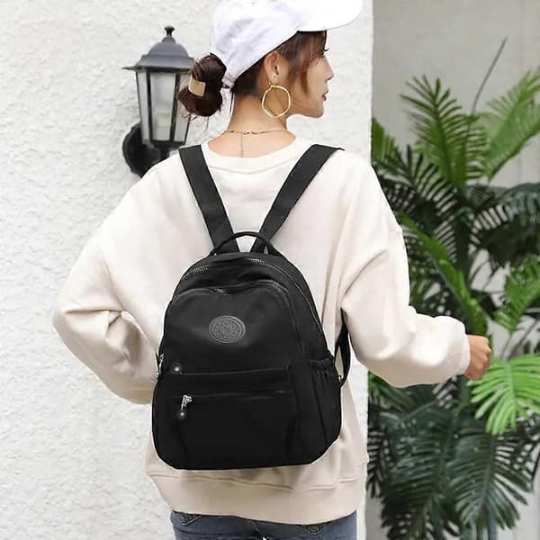 Women's Mini Backpack, Small Waterproof Backpack, Large Capacity, Lightweight Travel Bag Jujube red