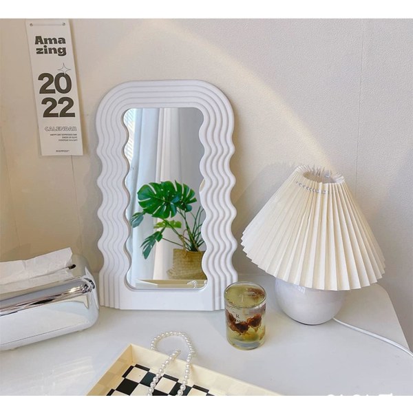 Wave Mirror Bord Sminkspegel - Oregelbundna kosmetiska speglar Skrivbord för vägg Kreativt sovrum badrum Heminredning (beige)