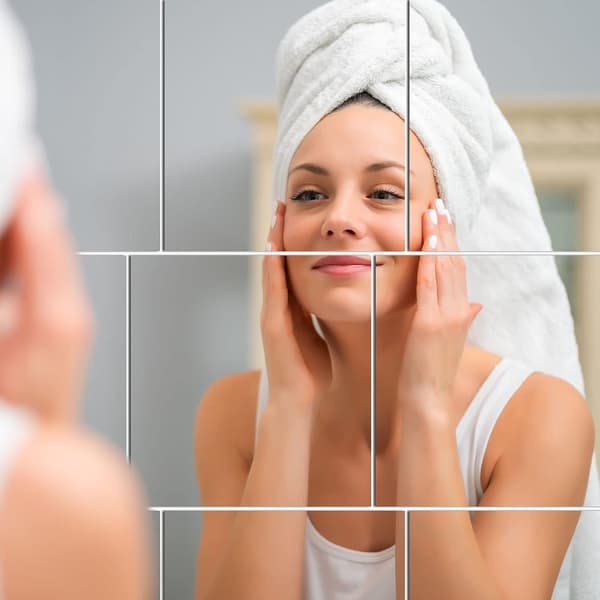 Self-Adhesive Acrylic Mirror, Flexible Plastic Mirror Tiles Wall Decals 15*15CM