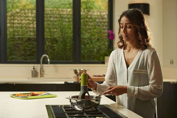 Stirr - The Unique Automatic Pan Stirrer - Longer Nylon Legs, Olive Green