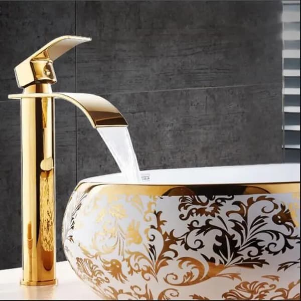Vaskeskuffe, Elegant Vandfald Design, Holdbar Messing Konstruktion, guld høj B