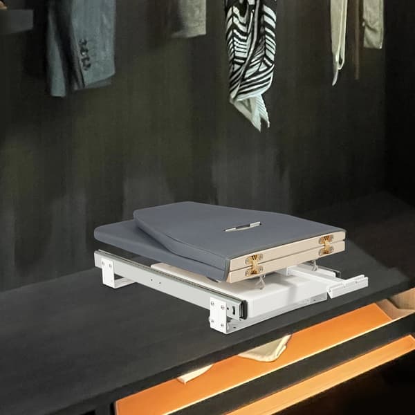 Strykbord, Fällbar Design, Kraftig Metallram, Ljusgrå