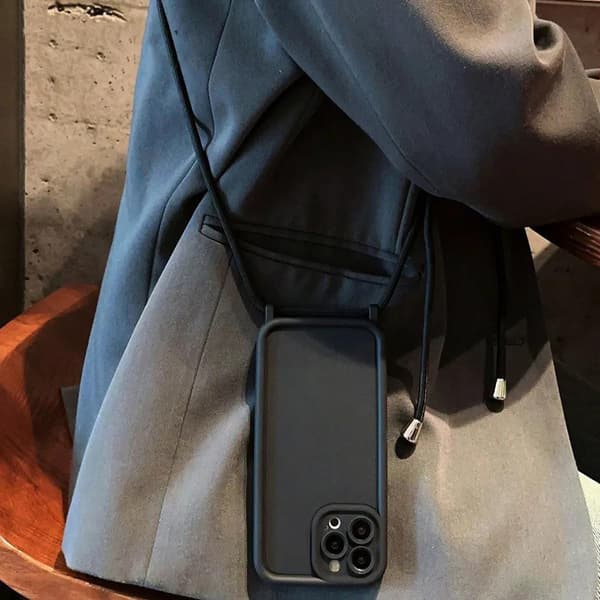 Crossbody-halskjedejusterbar snor silikontelefondeksel til iPhone 16 15 14 13 12 11 Pro Plus mykt deksel white iphone14plus