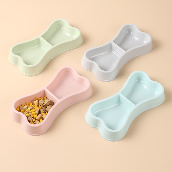 Makronfarget beinformet dobbel kjæledyrskål for katt i plast pink