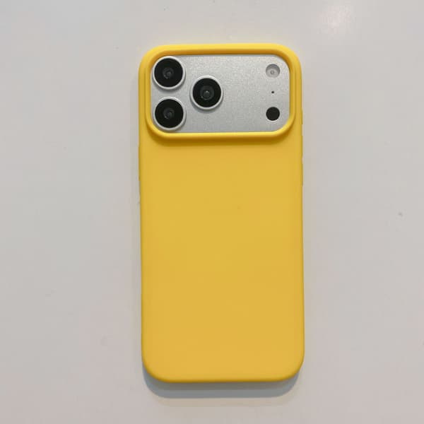 Silikonecover til iPhone 17 Pro Max, Stødsikkert Blødt Telefoncover, Fuld Beskyttelse Yellow 17