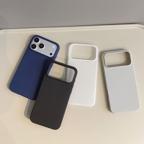 Silikonecover til iPhone 17 Pro Max, Stødsikkert Blødt Telefoncover, Fuld Beskyttelse White 17