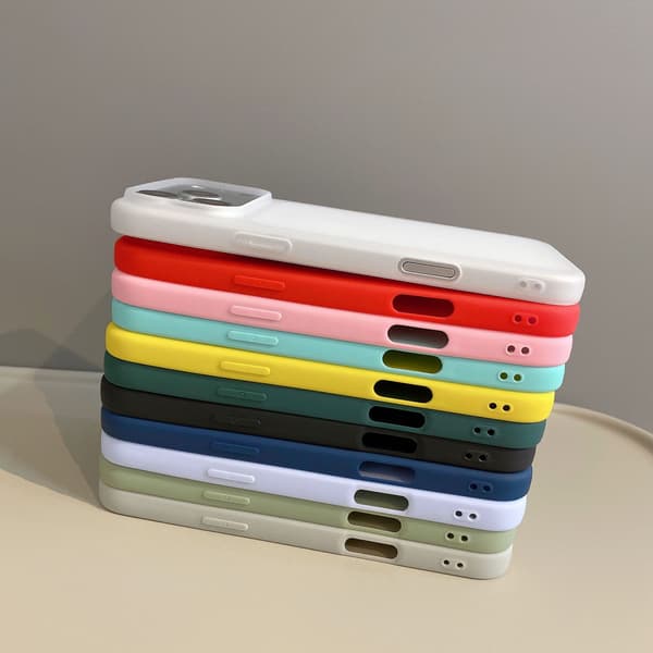 Silikonecover til iPhone 17 Pro Max, Stødsikkert Blødt Telefoncover, Fuld Beskyttelse Red 17
