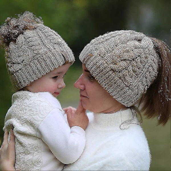 Hestehale Beanies til Kvinder Messy Bun Vinterhue med Halehul Bomuldsforet Strikket Skull Beanie Udendørs Løbehue