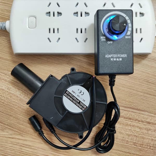 Svart Plast Variabel Hastighetskontroller Vifte Kontor Datatilbehør Transmisjonsviftekanal Usb Dc 12v Holdbar