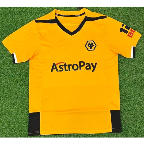 Ny vintage gula vargar T-shirt för fotbollsträning Cantona NO.7 L