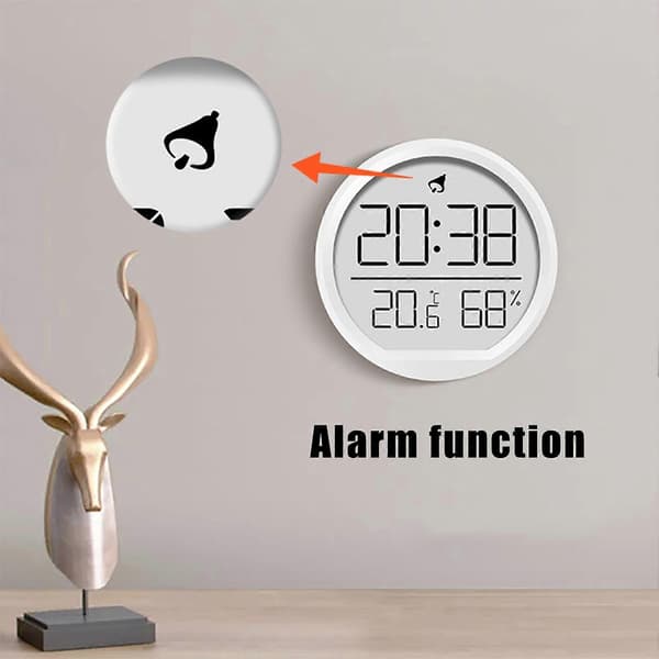 Modern väggklocka med väckarklocka, temperatur- och luftfuktighetsdisplay för hem och kontor White