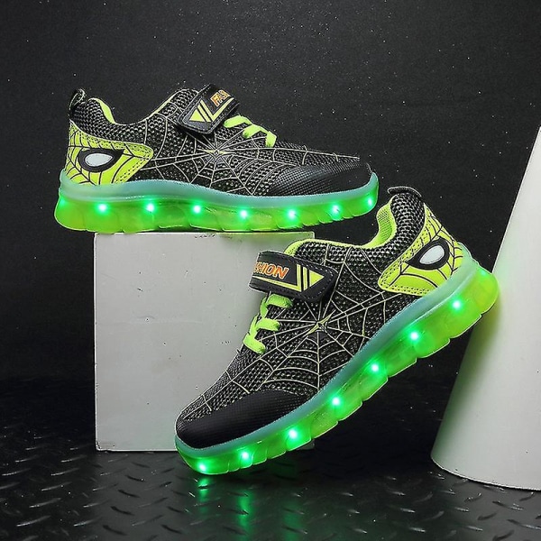 Barn Sneakers Led Lights Löparskor Spindelnätsmönster Flickor Pojkar Casual Skateboard Skor USB Charging Luminous Sportskor 807Black Green 27