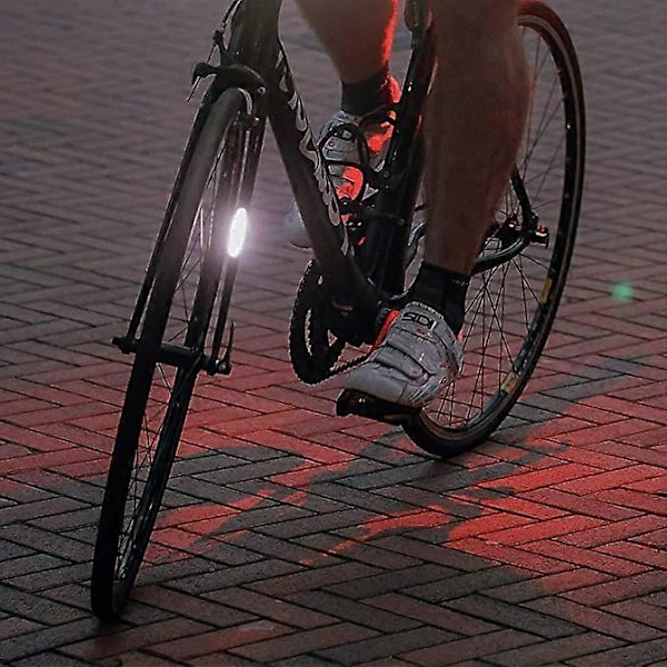 30 Sykkellykter Foran og Bak, USB Oppladbar 30 Lumen Sykkellys og Baklys Sett, 230 Graders Synlighet, 800m Synlig Rekkevidde