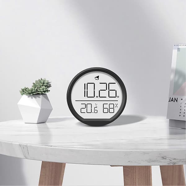 Modern väggklocka med väckarklocka, temperatur- och luftfuktighetsdisplay för hem och kontor Black