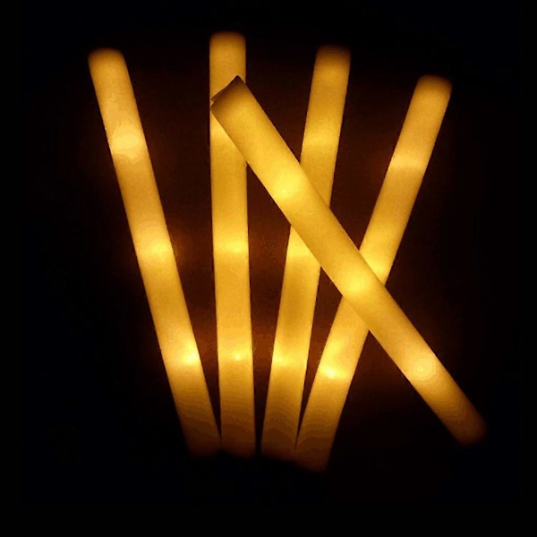 Musiikkikonsertti Glow Stick -seremonia Vilahteleva LED-tikku Glowstick Paristokäyttöinen Taikasauva Valo Koriste Värikäs