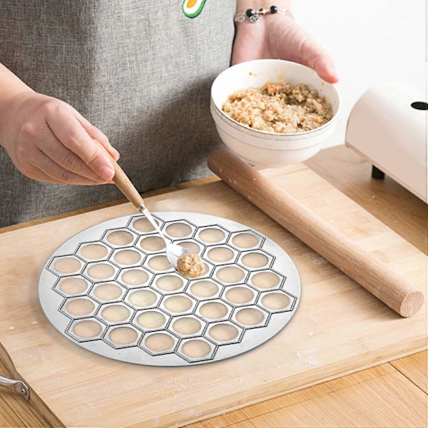 Tillverkar Rysk Dumplingform Pelmeni Metallform med Bakelse Ravioli Hjul Pasta Dubbelskärare för Kit