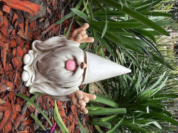 Rocker Gnome statue