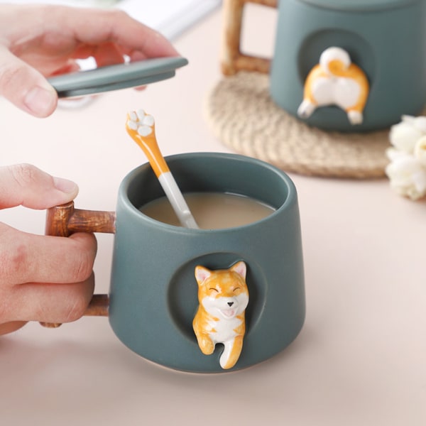 Keramisk kaffekopp, 3D Shiba Inu djurmönsterkopp, intressant trädesignhandtag och matchande sked, mycket lämplig för presenter-420ml.