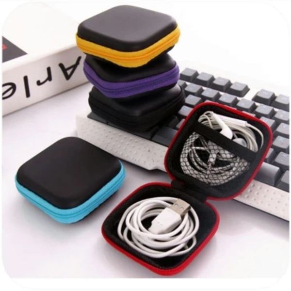 5 stk. In Ear Bud Earphone Headset Hovedtelefon Etui Mini Opbevaring Bærepose Taske med Karabinhager