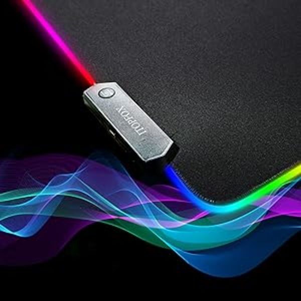 RGB Gaming Musemåtte - Stor og aflang LED Musemåtte, 14 Lystilstande, 2 Lysstyrker, Skridsikker Gummibase, Musemåtte med Vandtæt Belægning